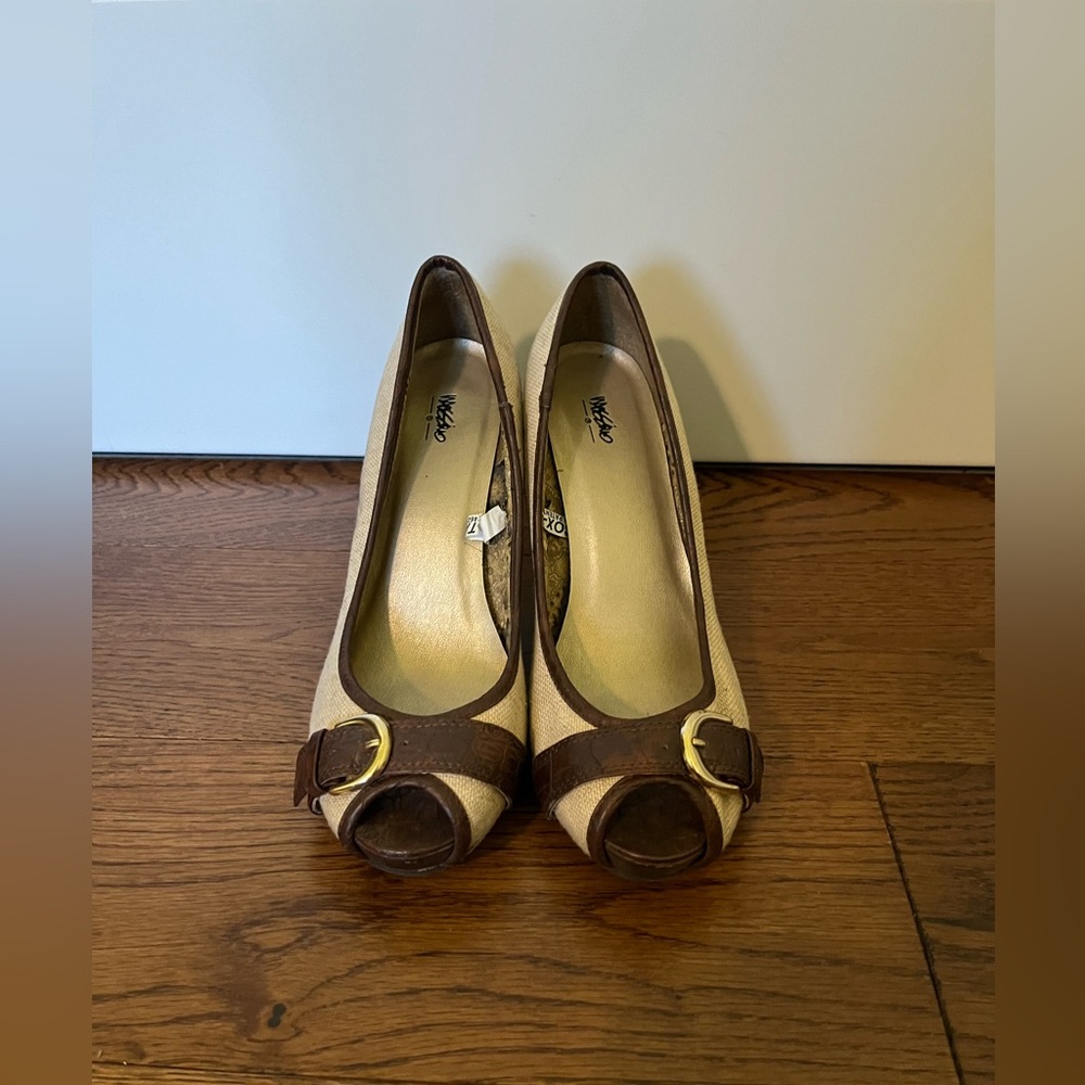 Massimo Peep-toe Pumps Size 8